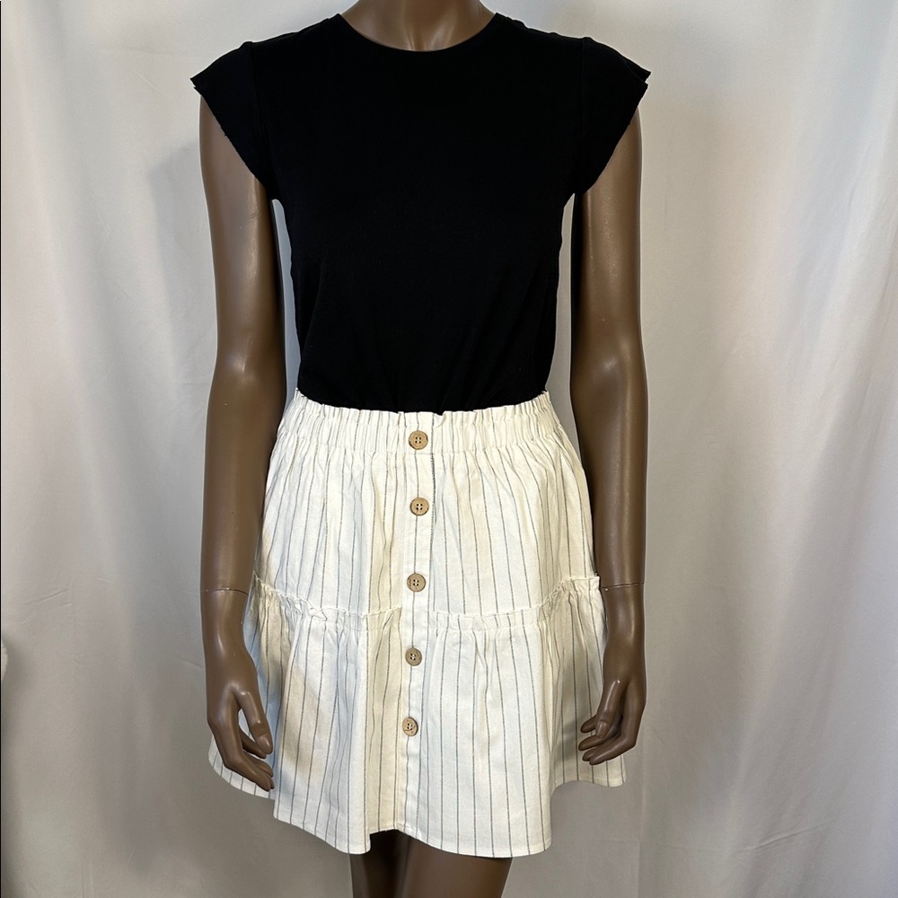 Hem & Thread Rainey Tiered Button Skirt